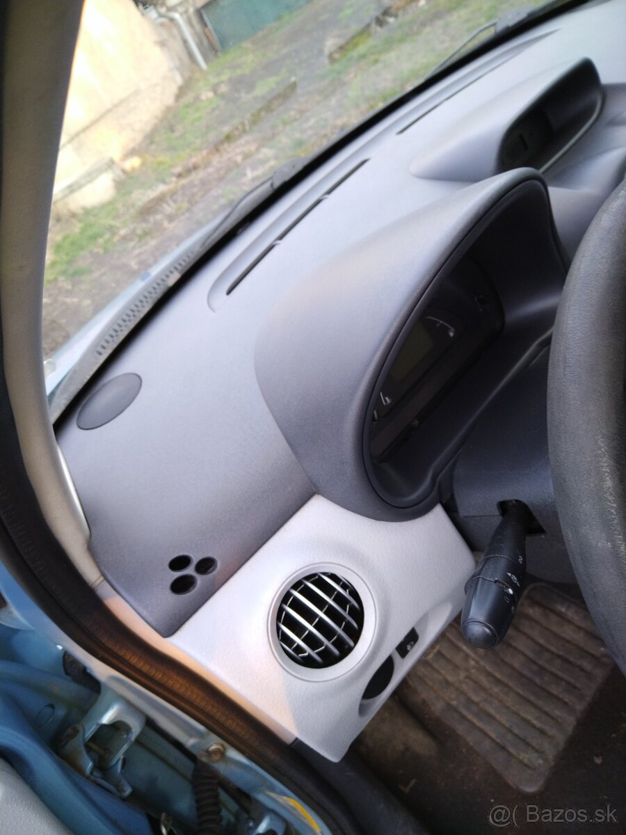 Citroen C3 1.1 benzin - 5