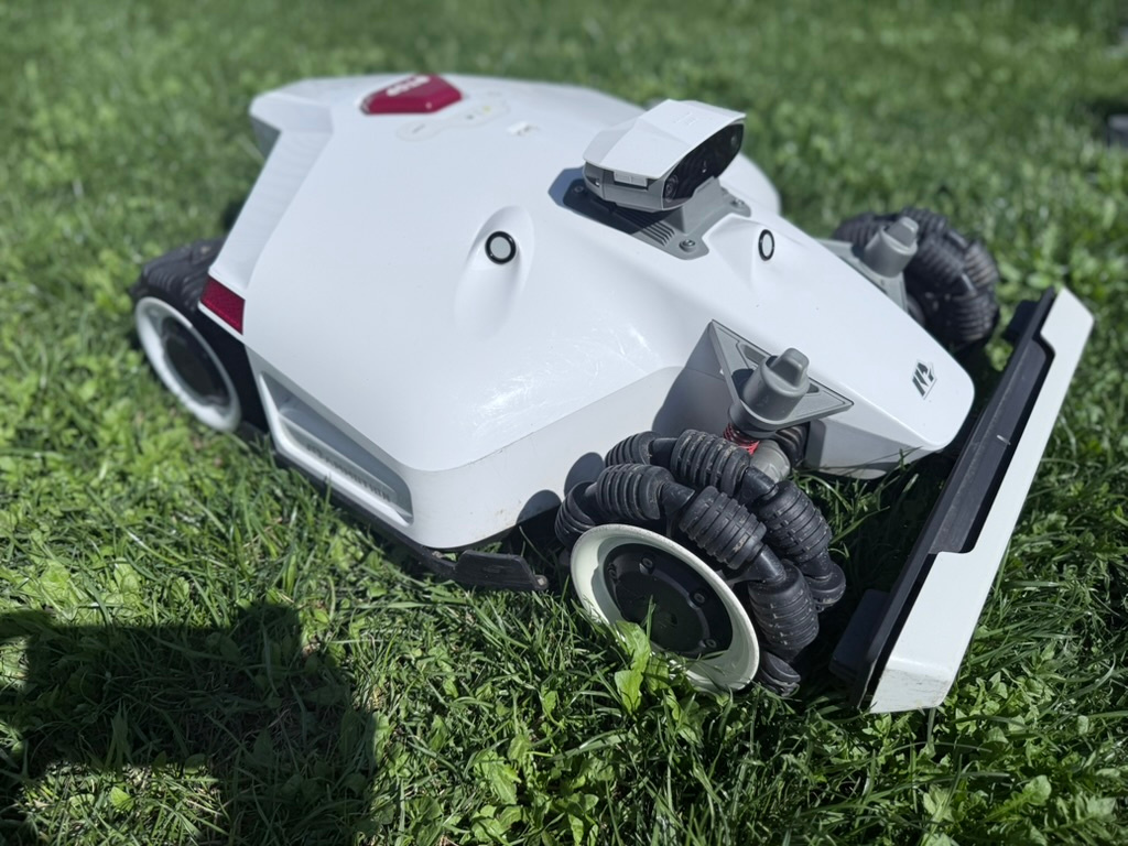 Roboticka kosacka Mammotion Luba 2 AWD 3000 - 5