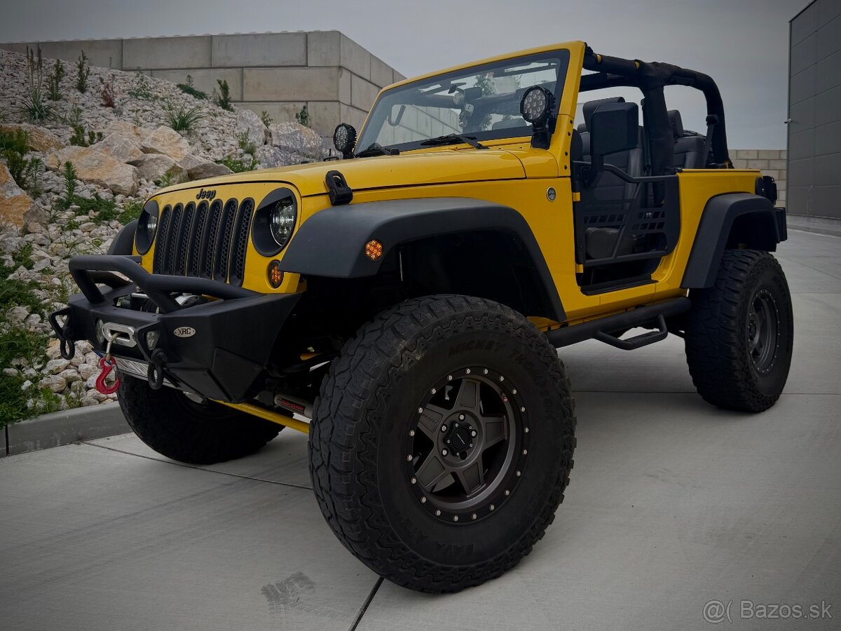 JEEP WRANGLER 3.8l - 2 DOOR YELLOW - Možná výmena