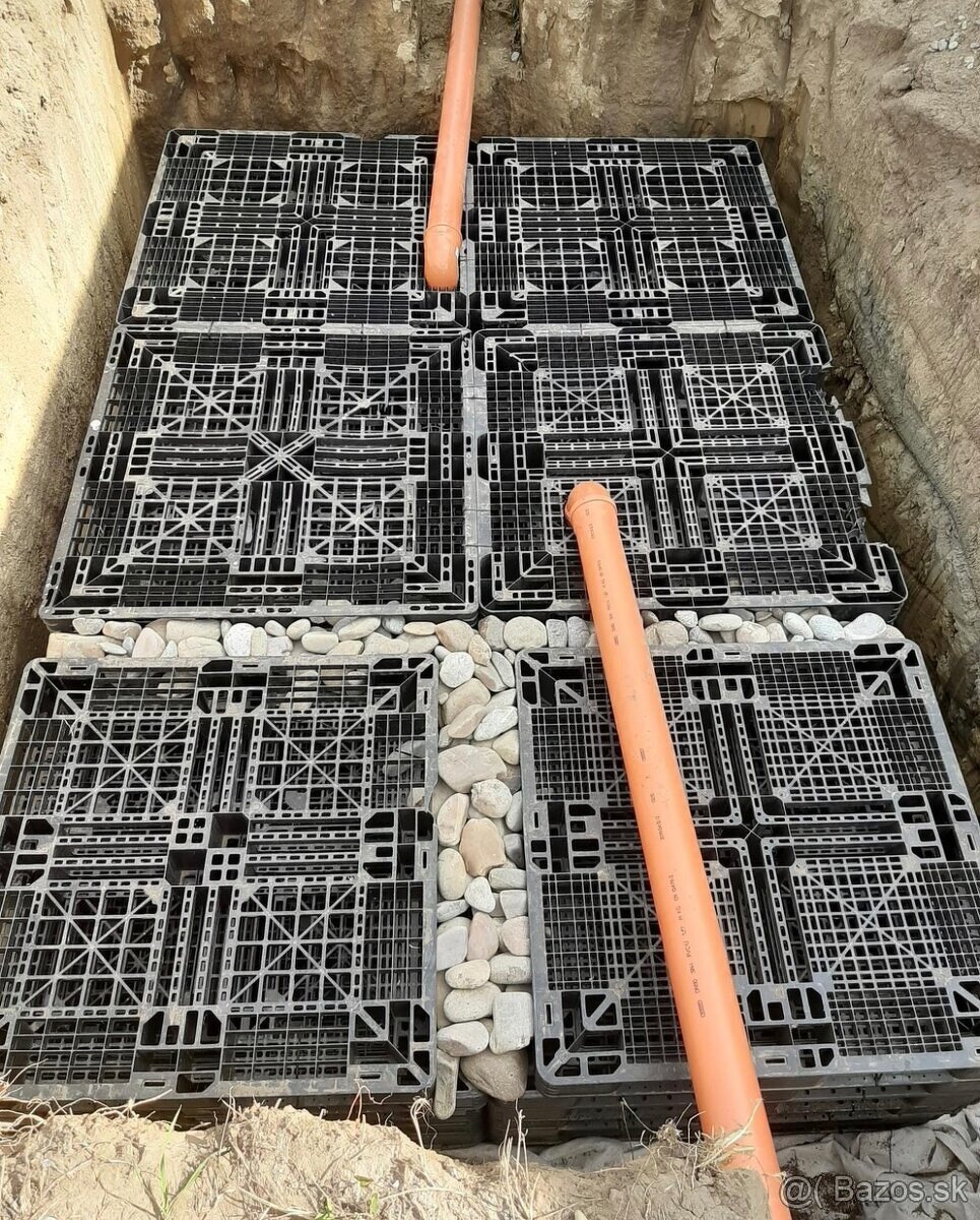 Plastové palety 1300x1100x122 - 5