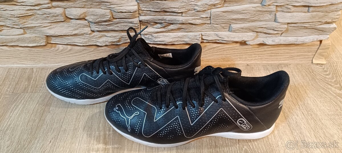 Halové tenisky, v. UK 8,5 - 5