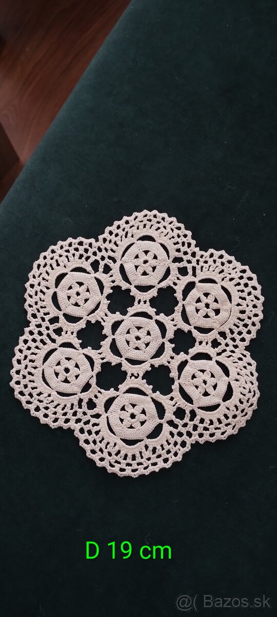 Obrusy vyšívané - 5