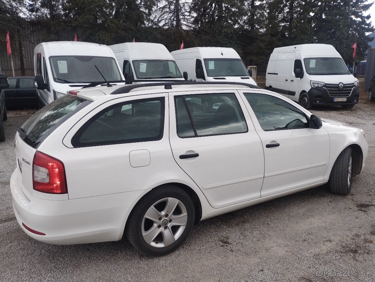 Škoda Octavia Combi 1.6 TDI CR DPF - 5