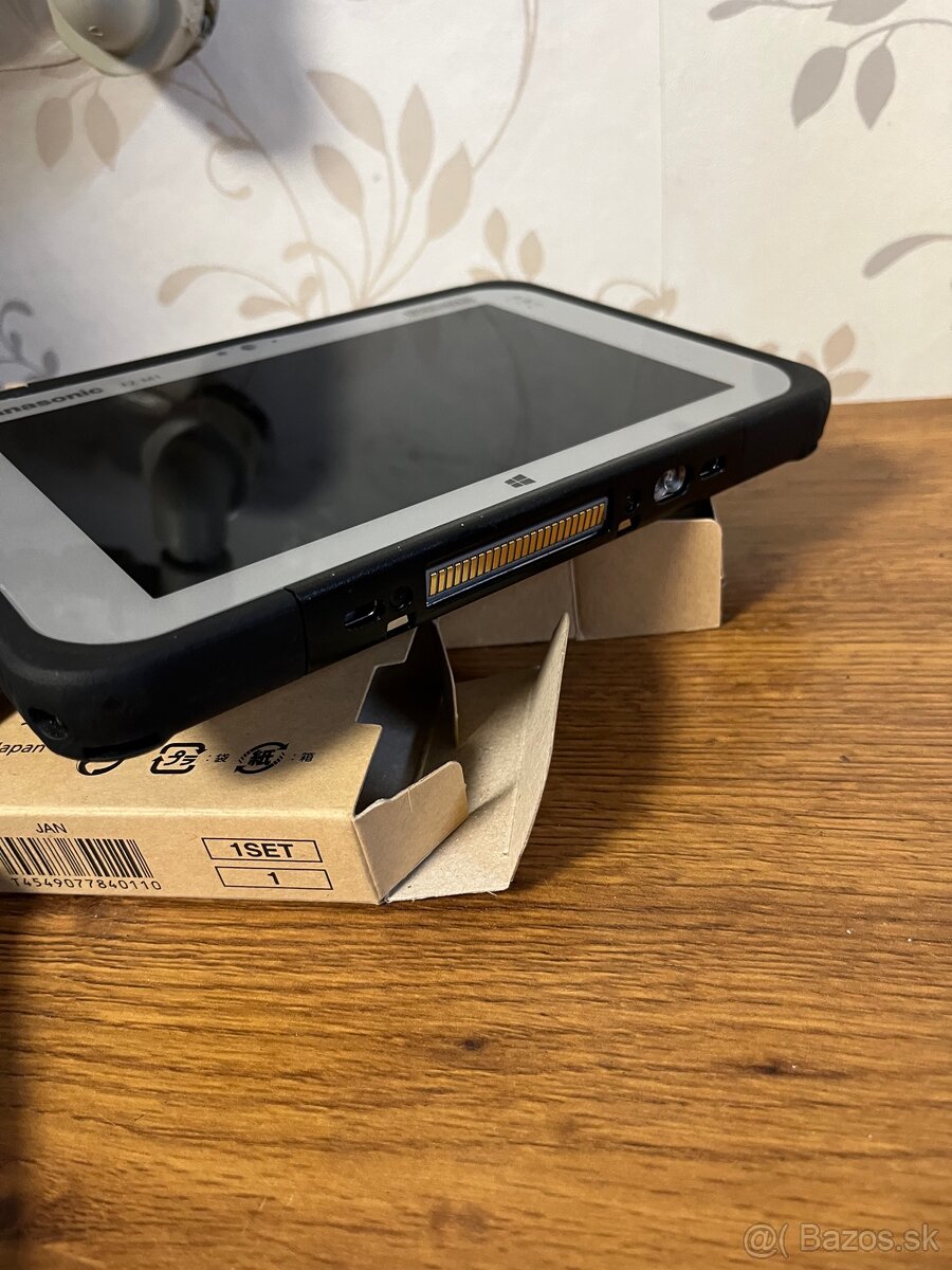 Panasonic FZ-M1 s príslušenstvom - 5