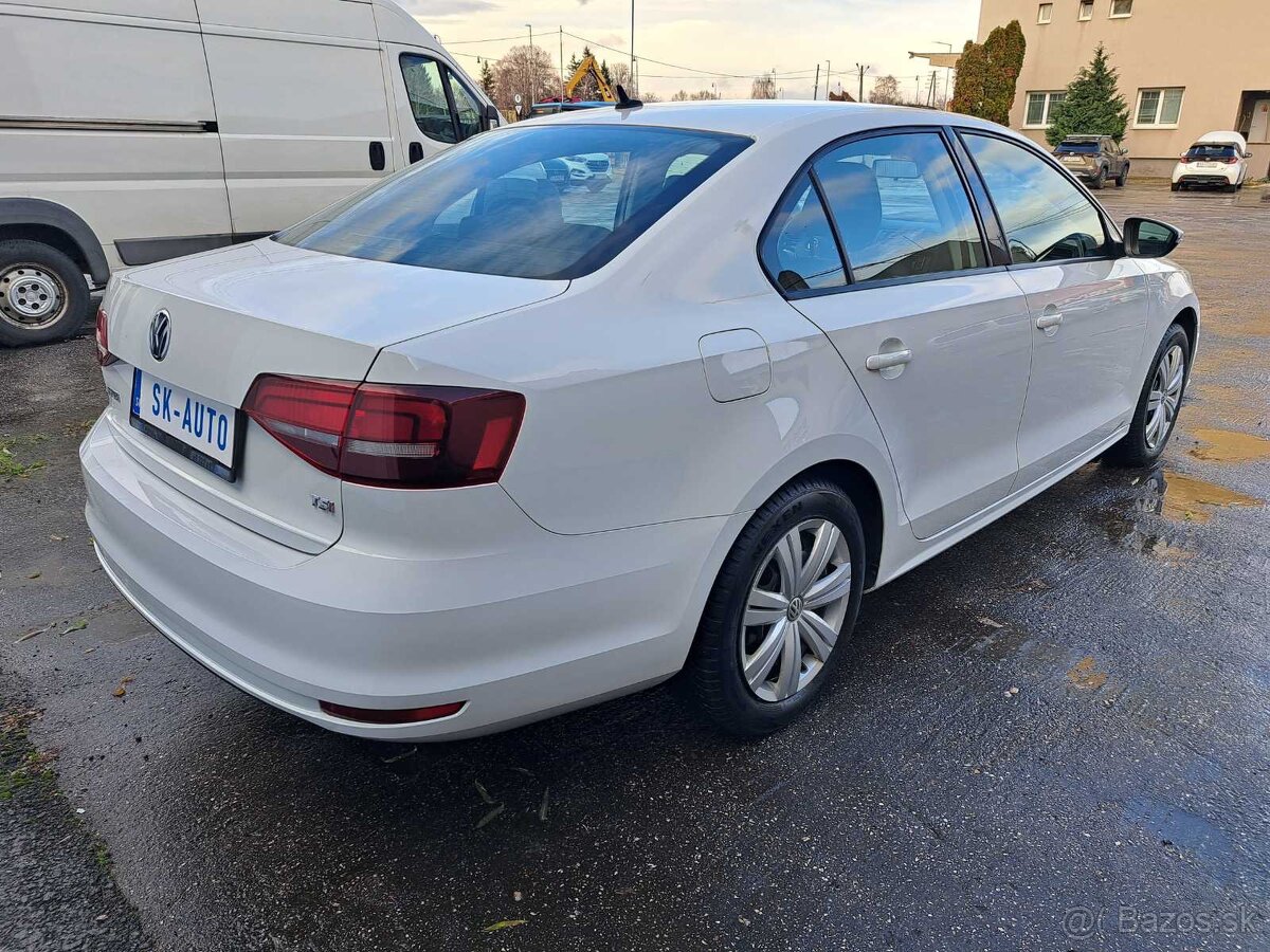 Volkswagen Jetta 1.2 TSI Comfortline - 5