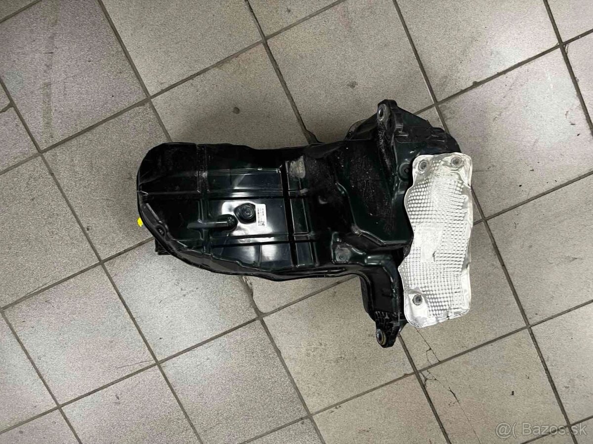 Čerpadlo ADBLUE VW TOUAREG - 5