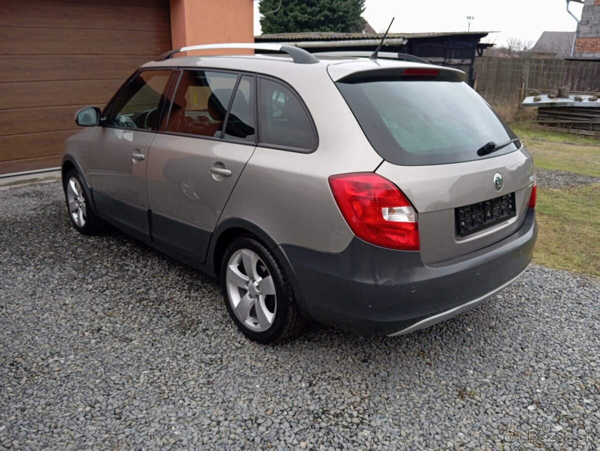 Škoda Fabia Scout, perfektní stav. - 5