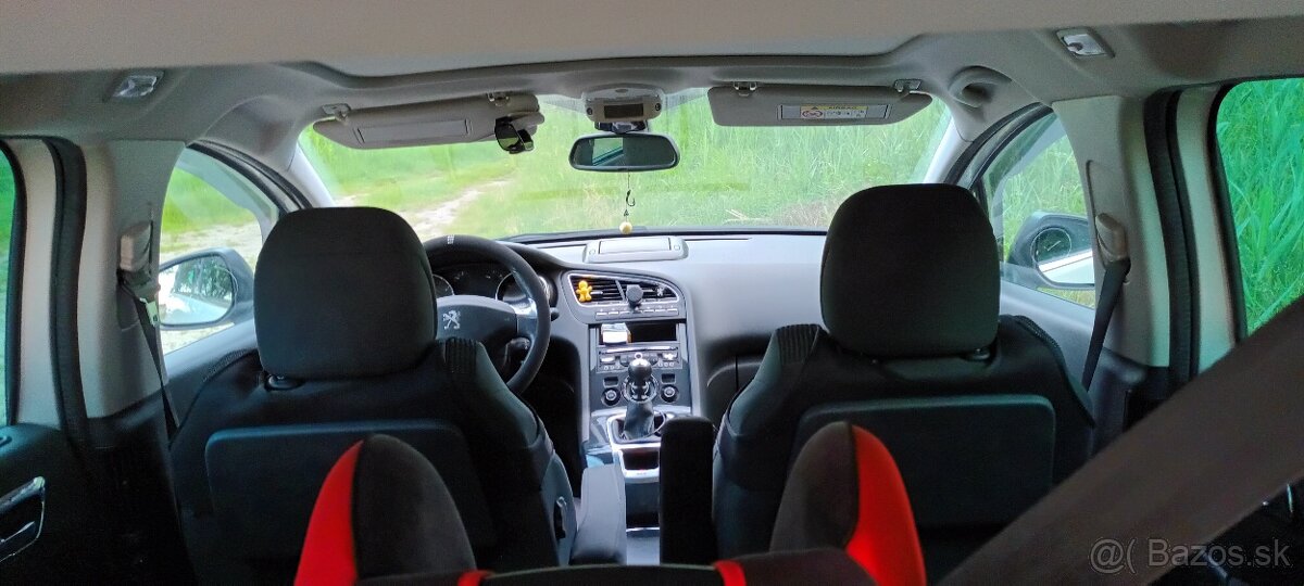 Peugeot 5008 - 5