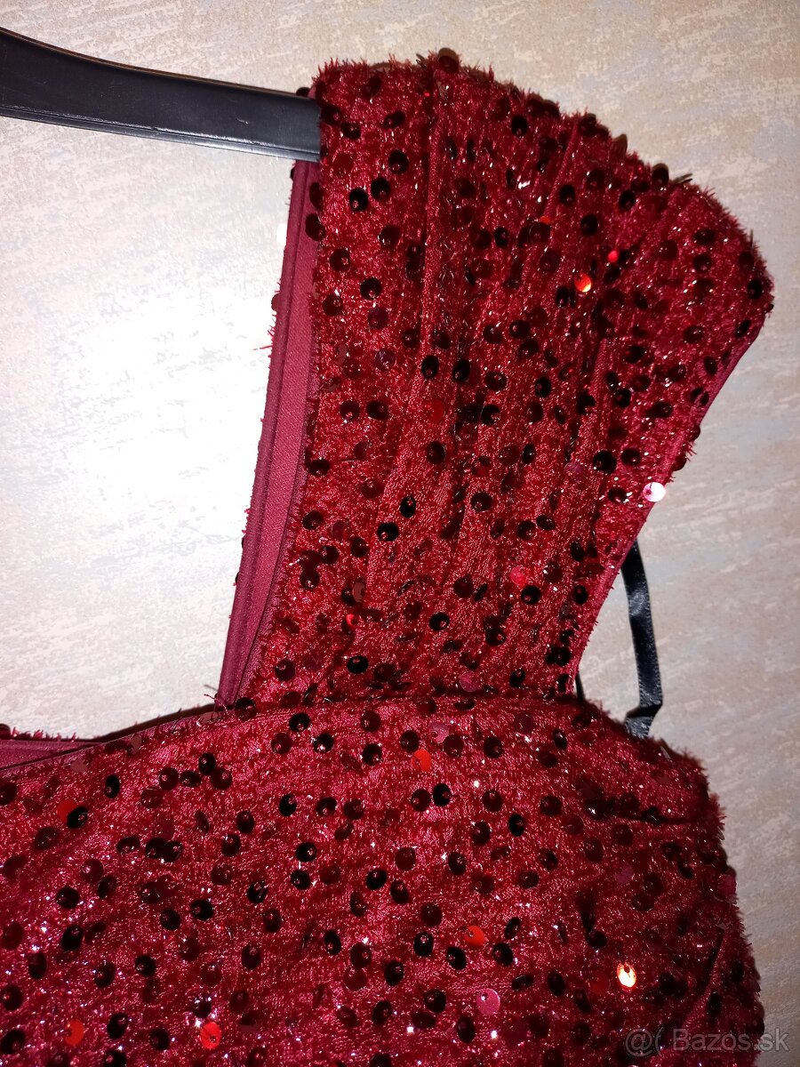 Prekrásne nové spoločenské šaty - 5