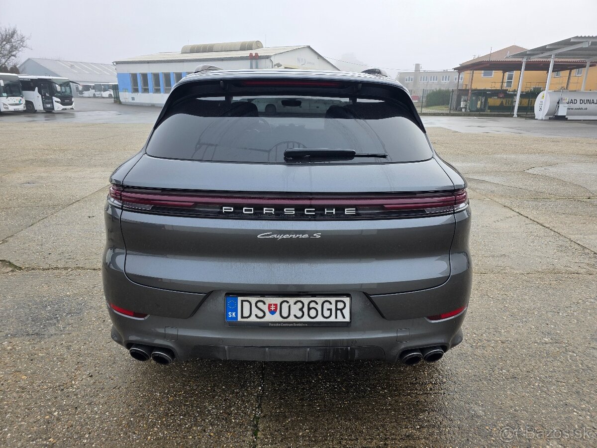 PORSCHE Cayenne S 4.0 V8 349kw/474k, r.v.: 08/2023 - 5