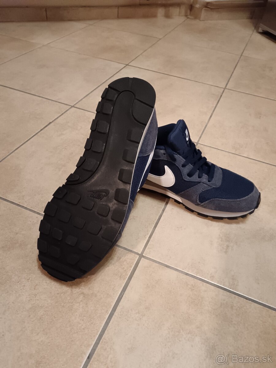 Tenisky Nike MD Runner 2 - 5