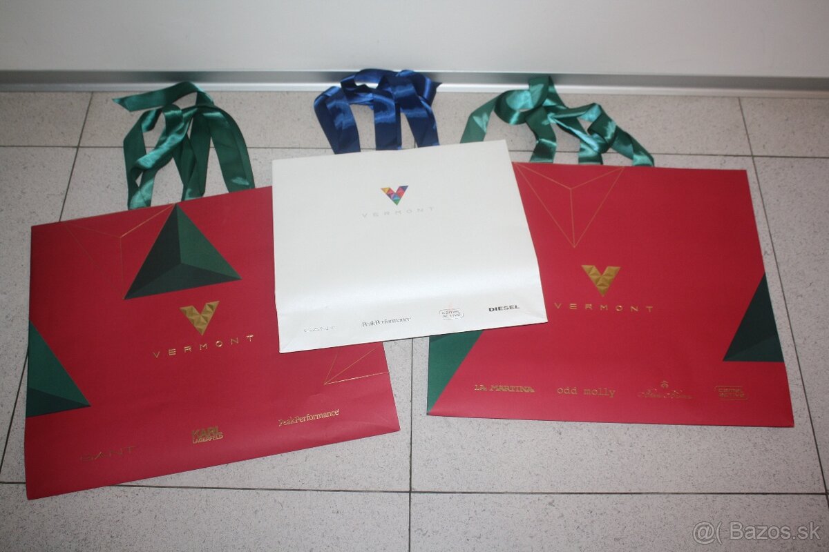 MONCLER,HUGO BOSS,Michael Kors,Max Mara,Secret,GUESS,PRADA - 5