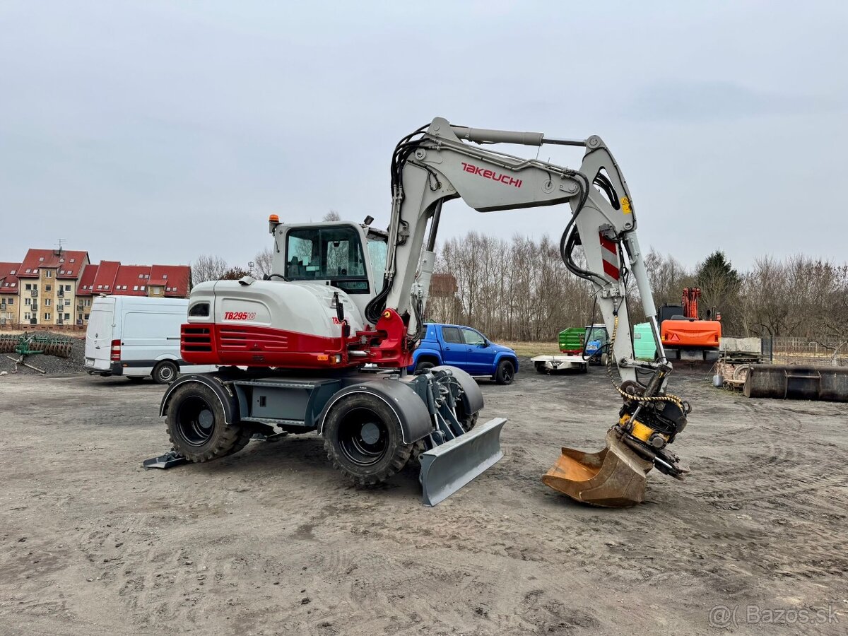 Kolový otočný bagr TAKEUCHI TB 295W - 5