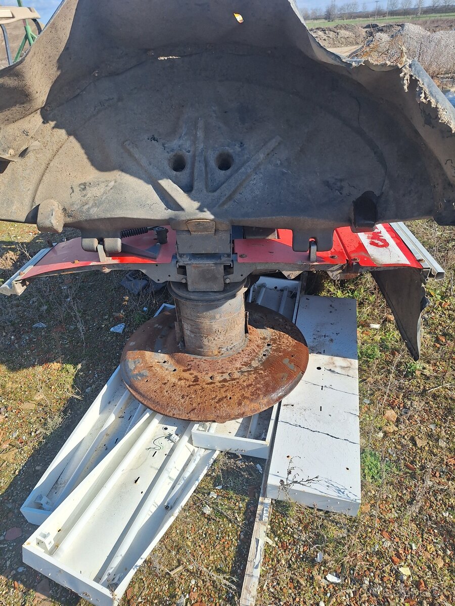 Predám kosačku na náhradné diely. - 5