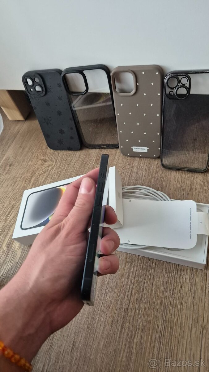 Apple Iphone 14 čierny 128gb, batéria 86% - 5