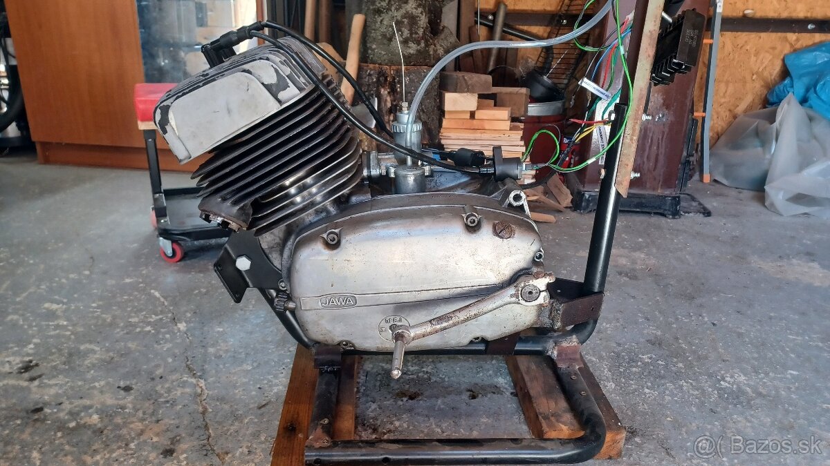 Predám motor jawa 350 634 - 5