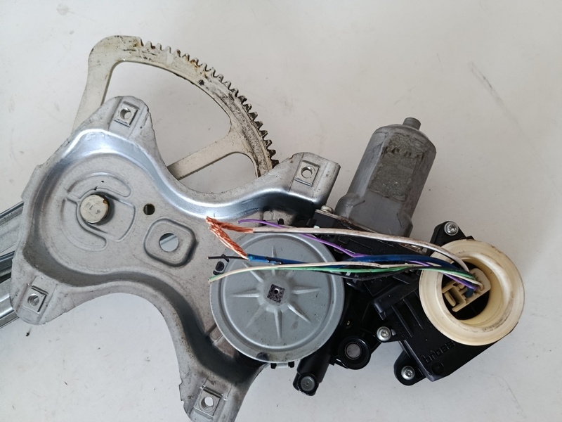 mechanizmus stahovania okna LP auris 8570202020 50€ - 5