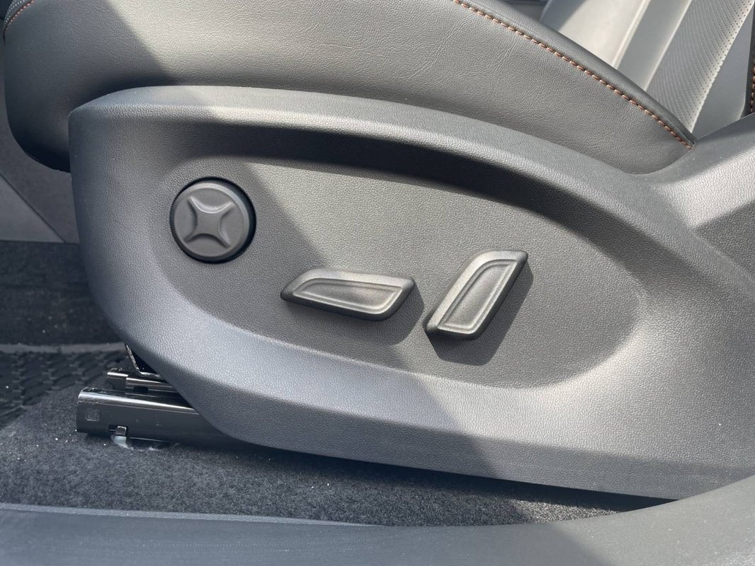 Mg HS PHEV AT EXCLUSIVE - 5