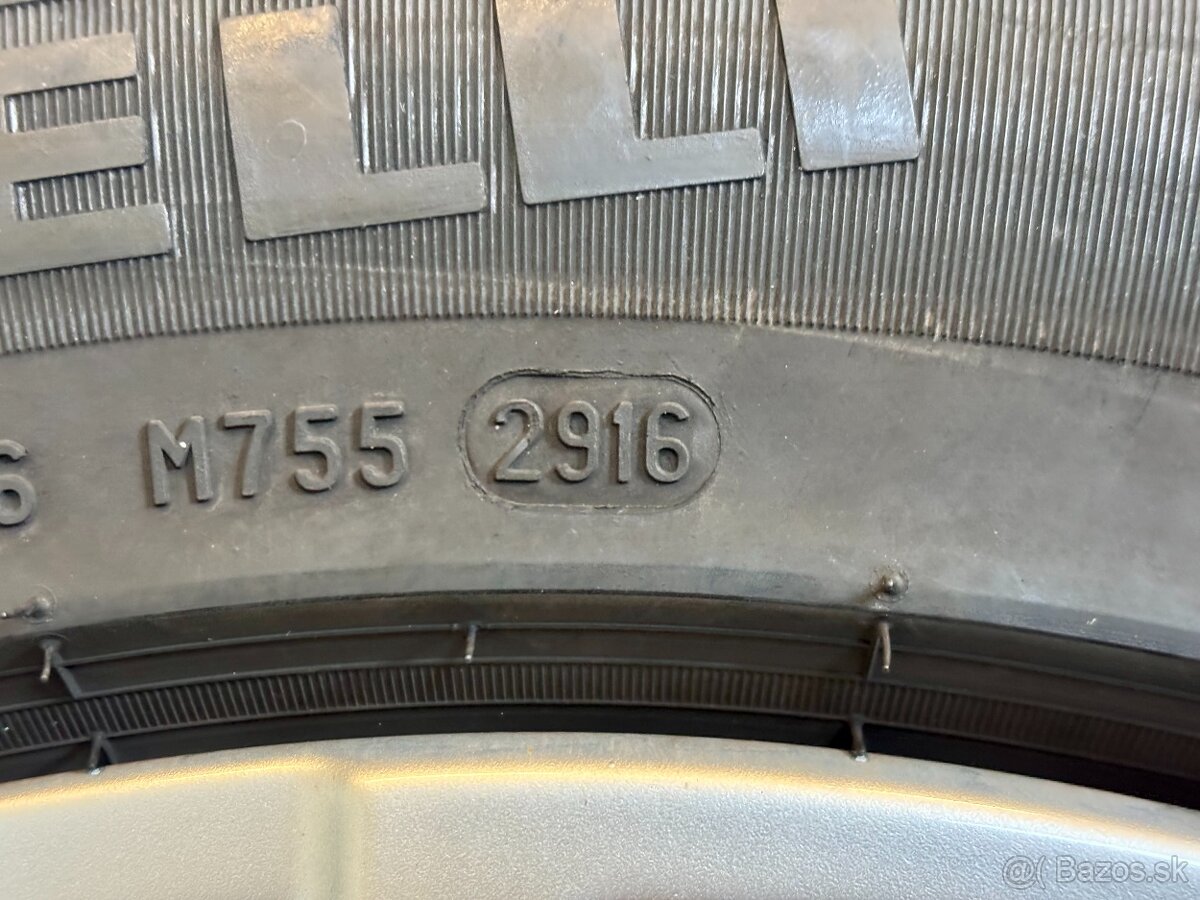 AUDI č. 14-Zimna sada 215/60 R17 - 5