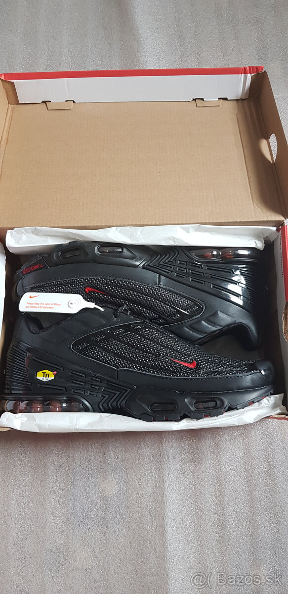 NIKE TN TUNED AIR BLACK RED - 5