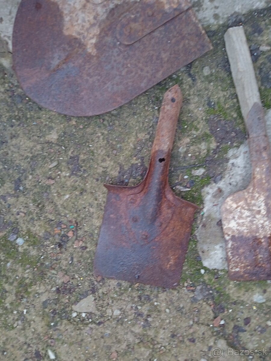 Staré vojenské lopatky - 5