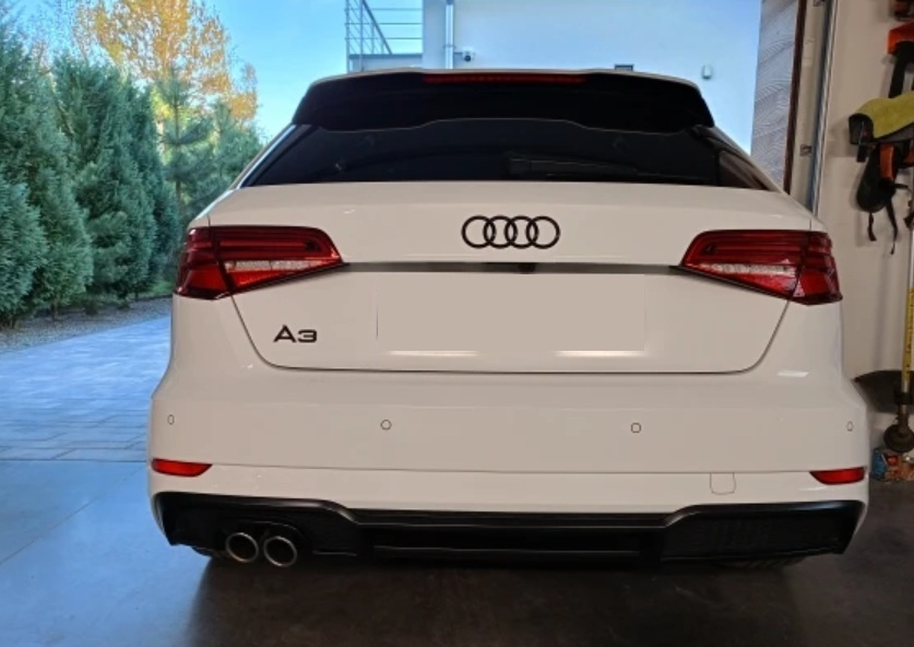 AUDI Čierne lesklé znaky - 5