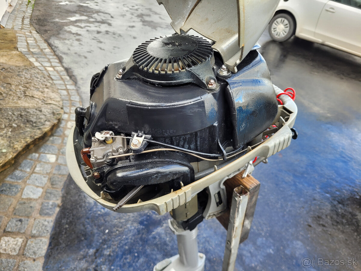 LODNI ZAVESNY MOTOR HONDA 2,3 - 5