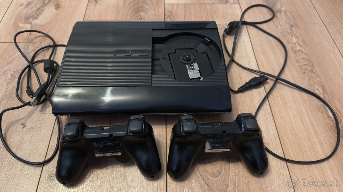 Predám PlayStation 3 + 2 ovládače (kompletný set) - 5