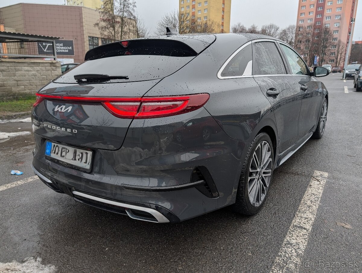 Kia Proceed GT-Line 2023, 1,5 T-GDI 118 kw 7AT - 5