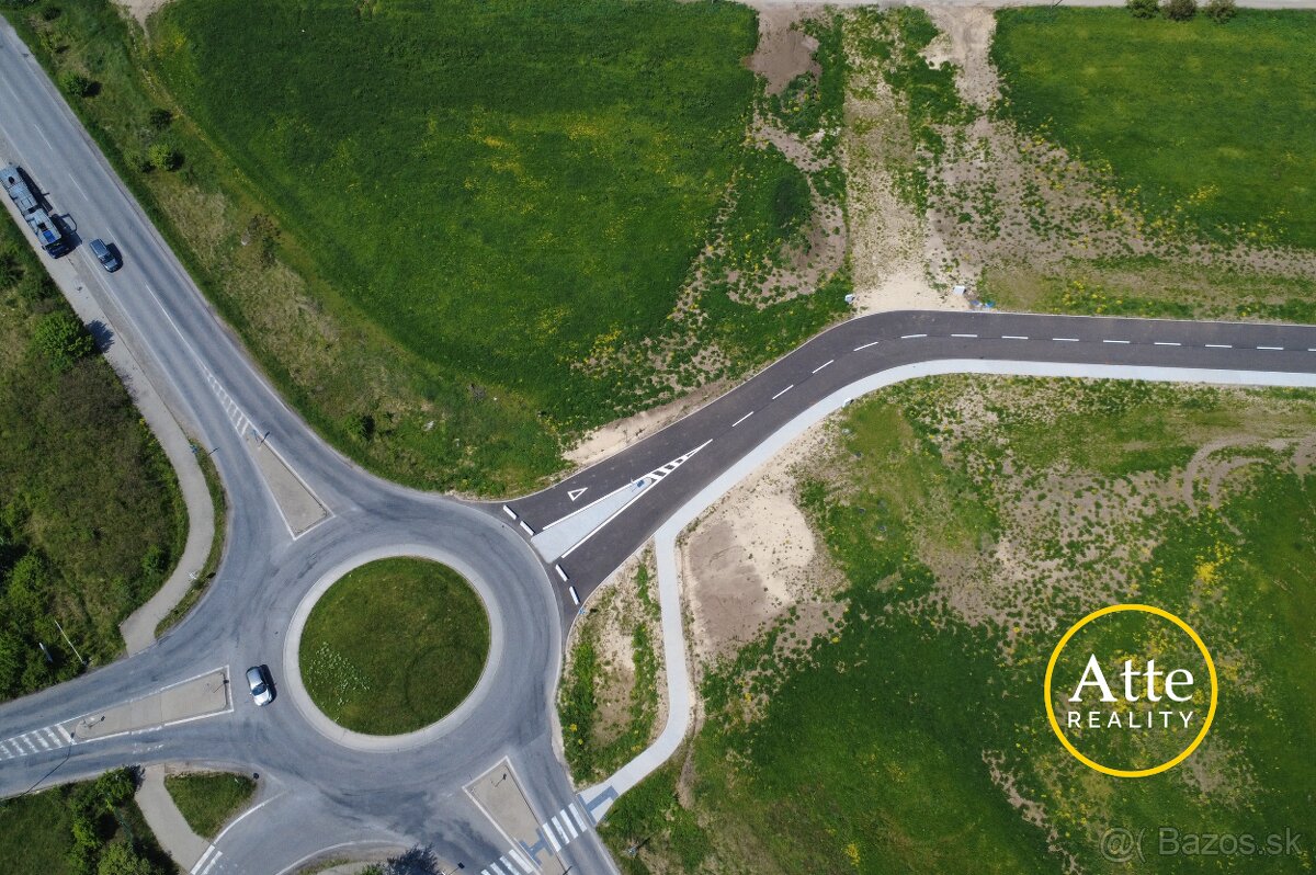 Komerčný stavebný pozemok 1186 m² - 5