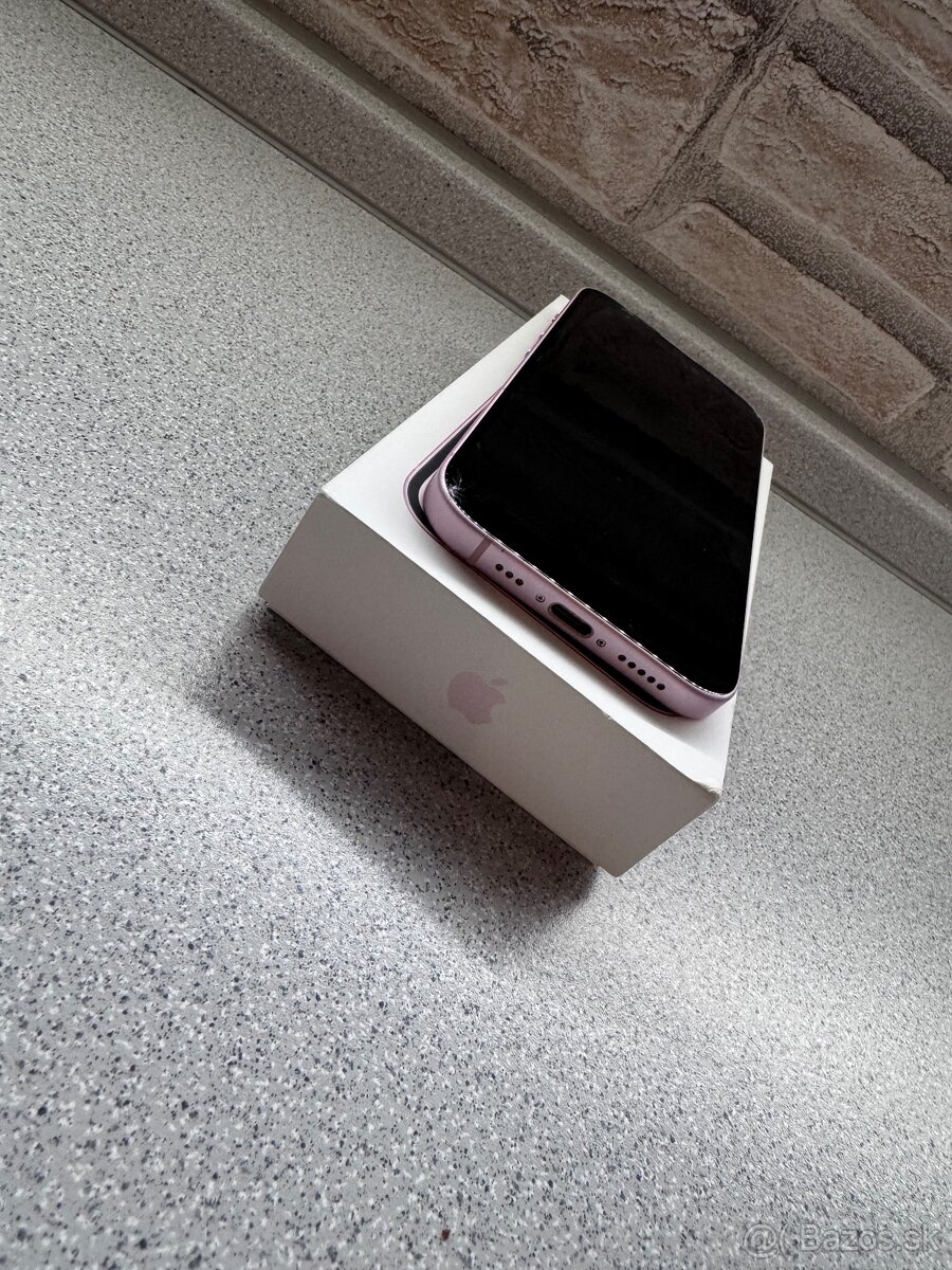 iPhone 15 125 GB - 5