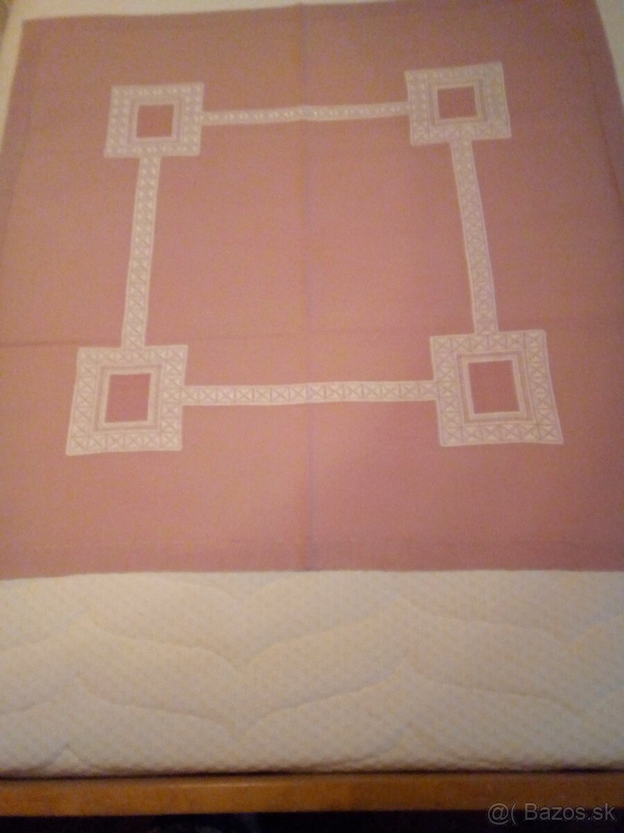 Ručne vyšívané obrusy 2 - 5