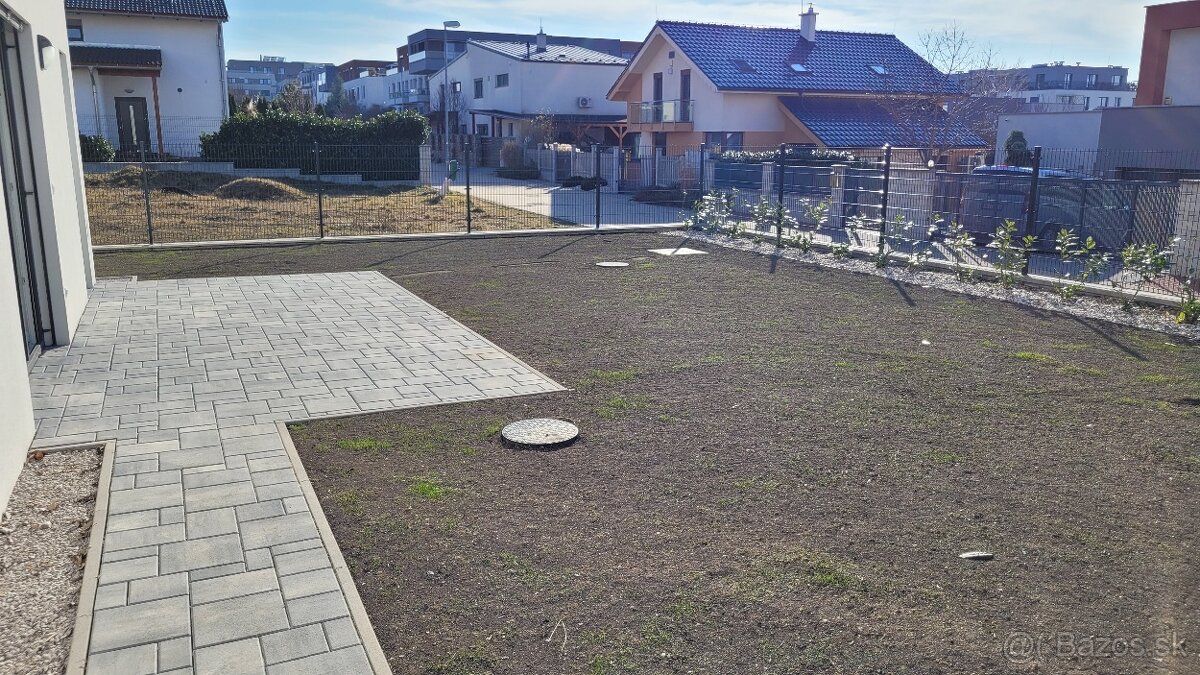 Ponúkame na prenájom 4 izbový byt v rodinnom dvojdome - 5