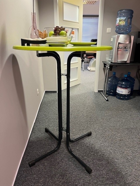 Nábytok zo školiacej učebne - 5