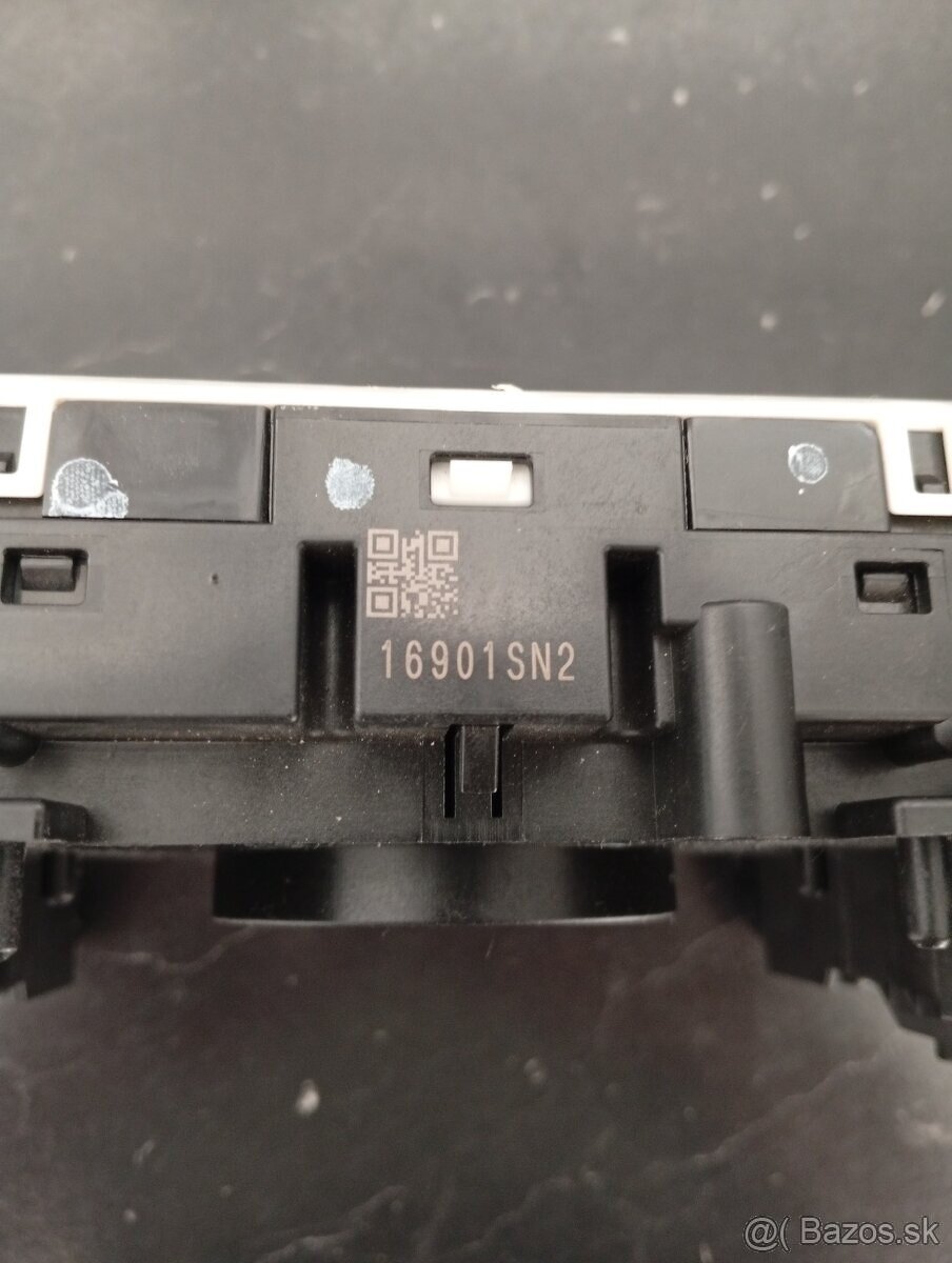 Páčky smeroviek, stieračov a svetiel Renault - 5