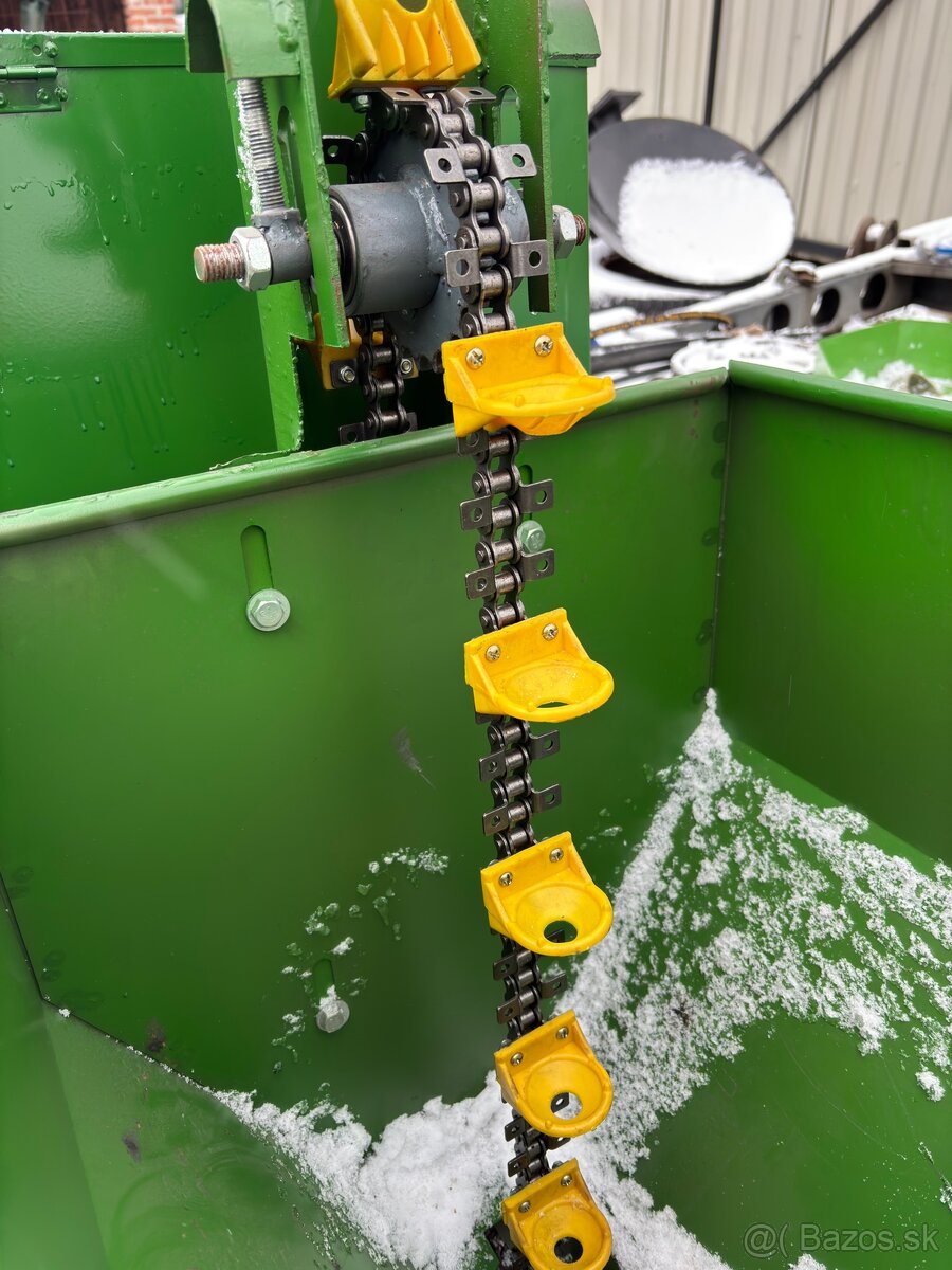 Sadzač na zemiaky s prihnojovanim - 5