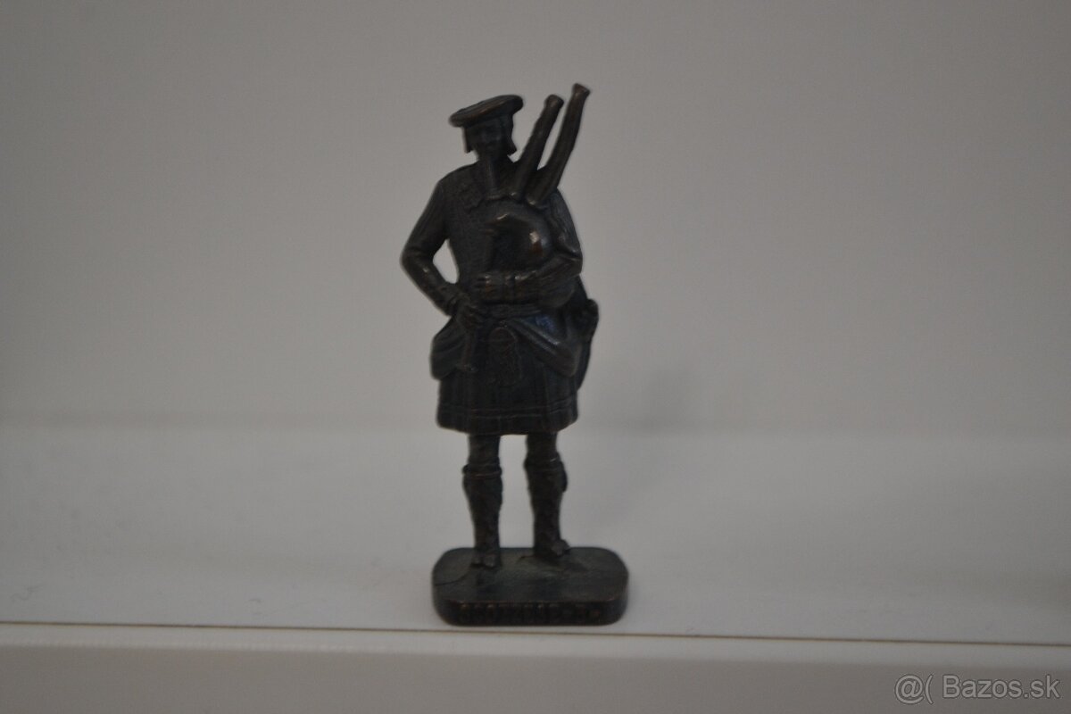 KINDER Kovové -škoti a samuraji - 5