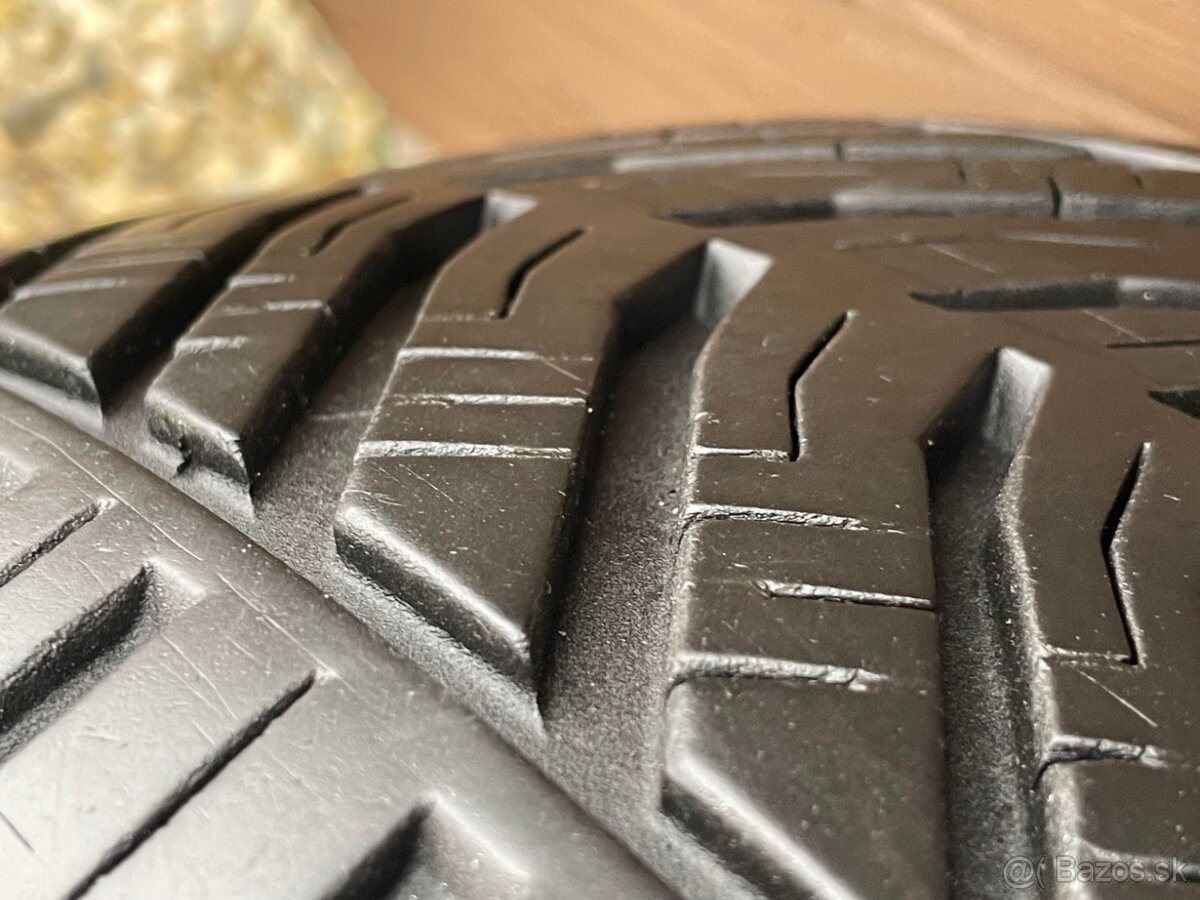 Helsinki-silber VW PASSAT B8 5x112 215 55 17 celoročné - 5