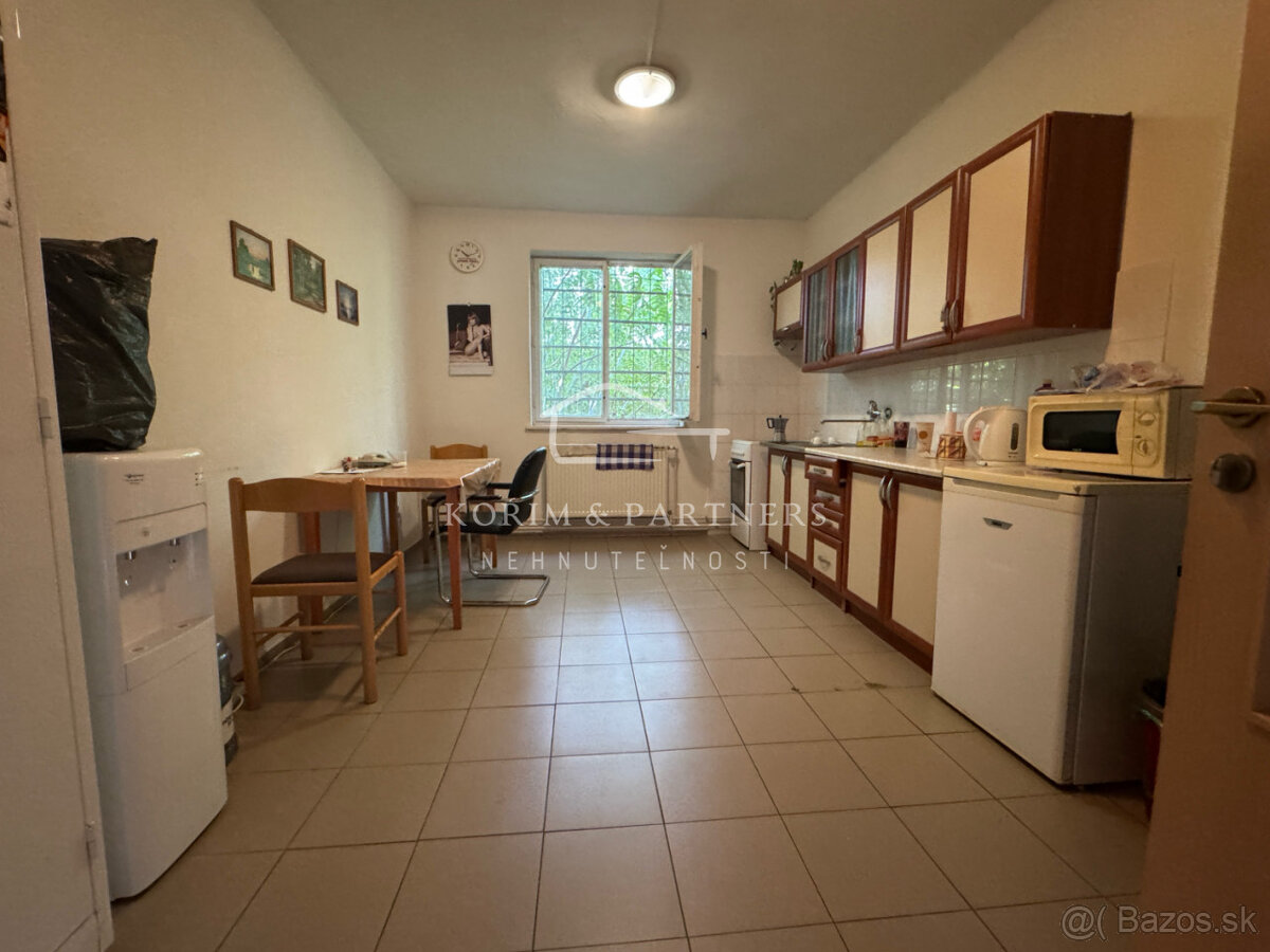 Podnikateľský objekt na predaj, Komárno - 5