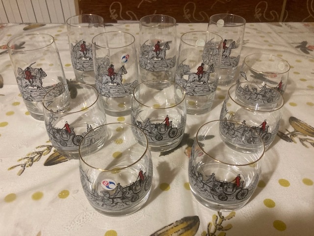 predám dve sady pohárov so vzorom - 5