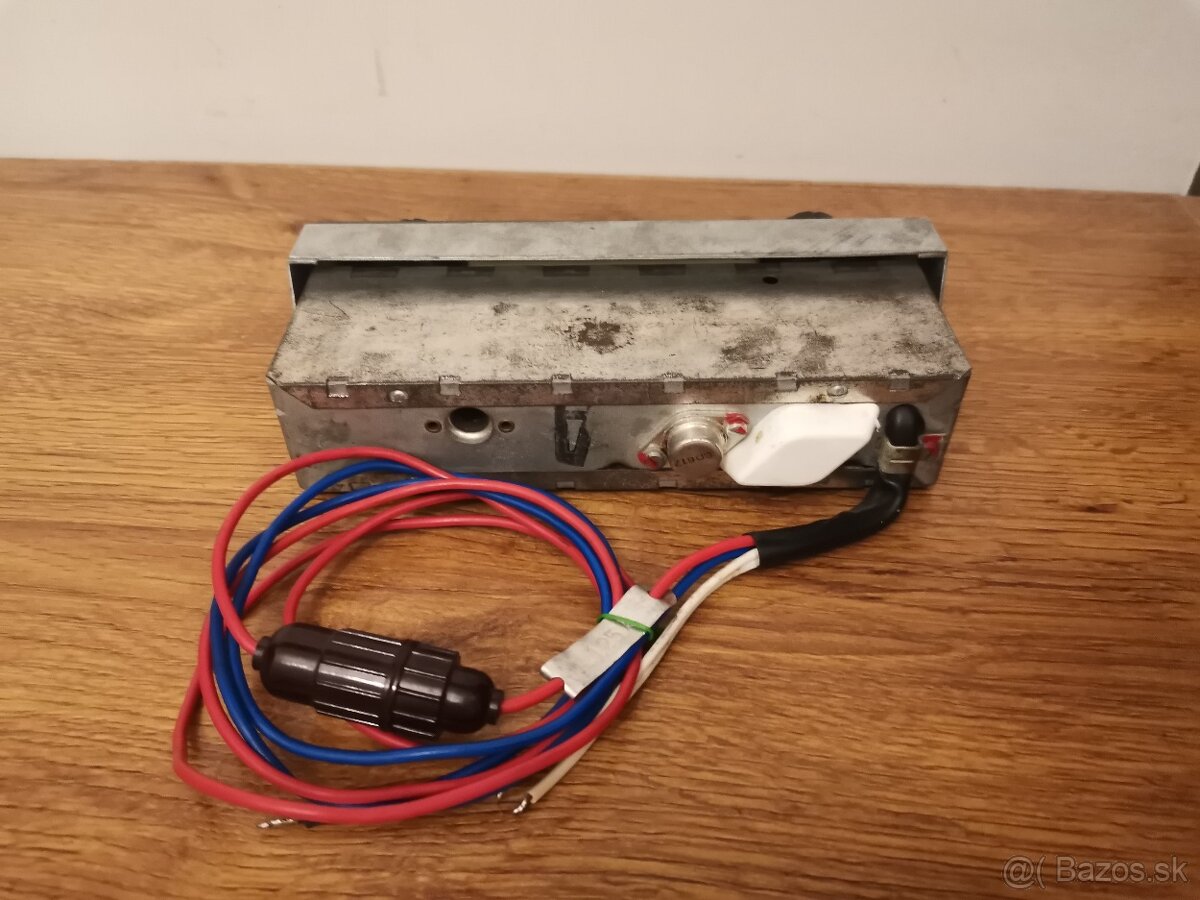 VINTAGE AUTORADIO TESLA 2105B SPIDER - 5