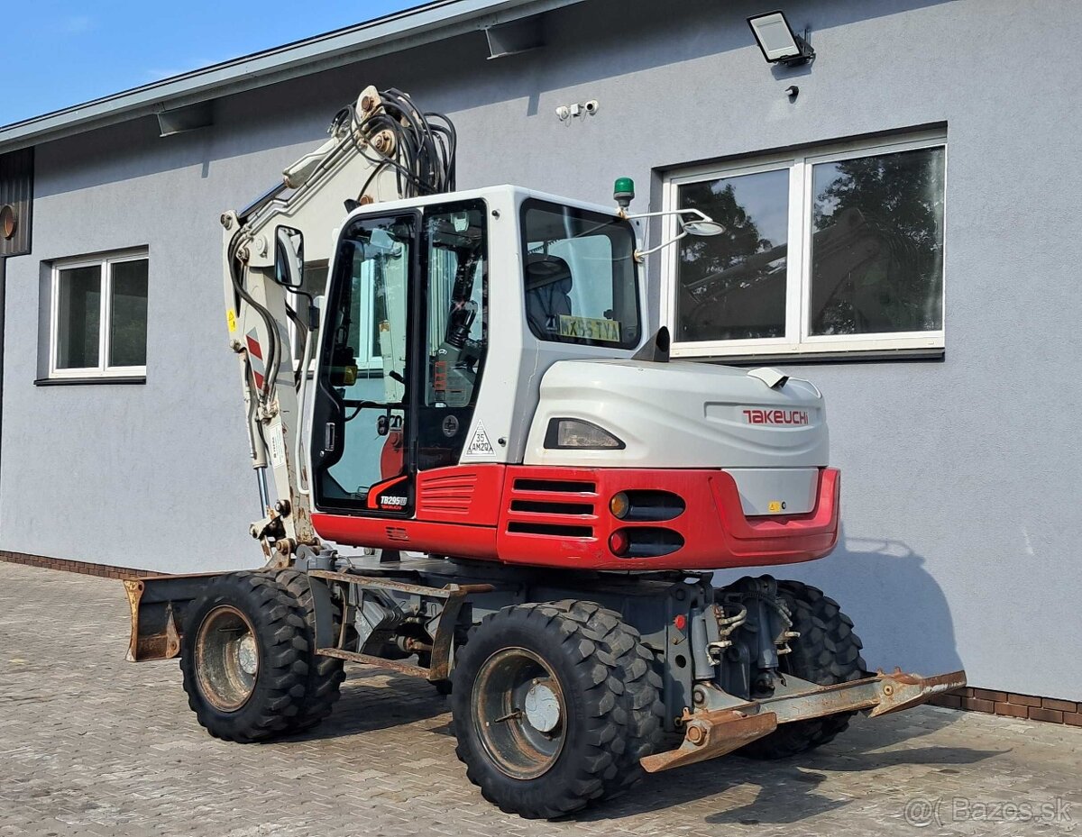 Takeuchi TB295W - 5