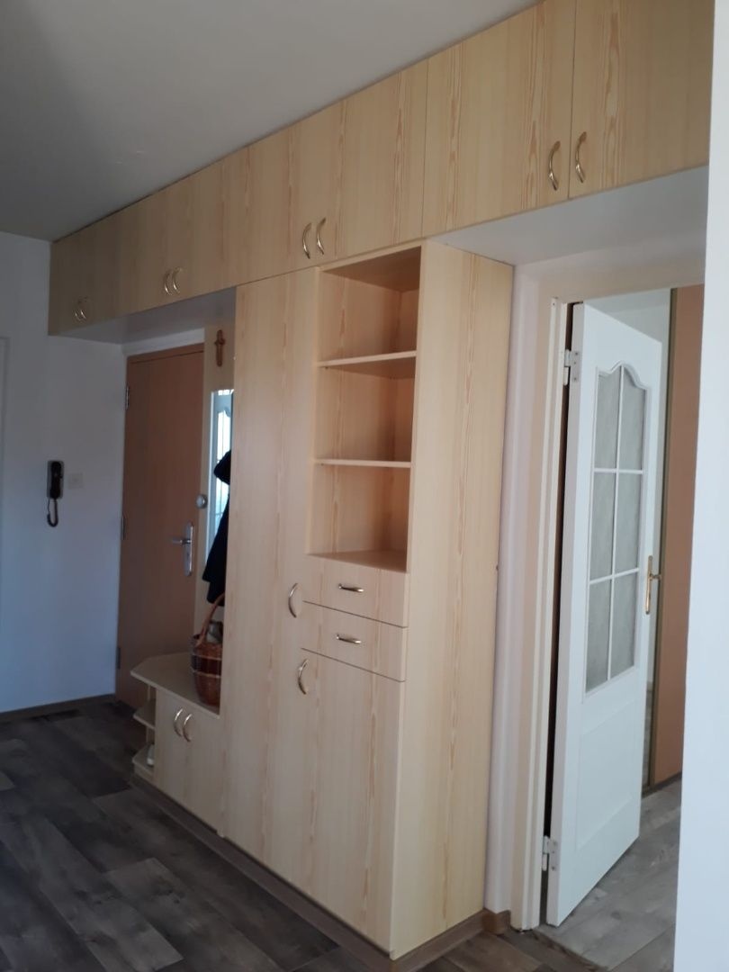 EXKLUZÍVNE. REALFINN PRENÁJOM - 2 IZB. BYT V NOVÝCH ZÁMKOCH - 5