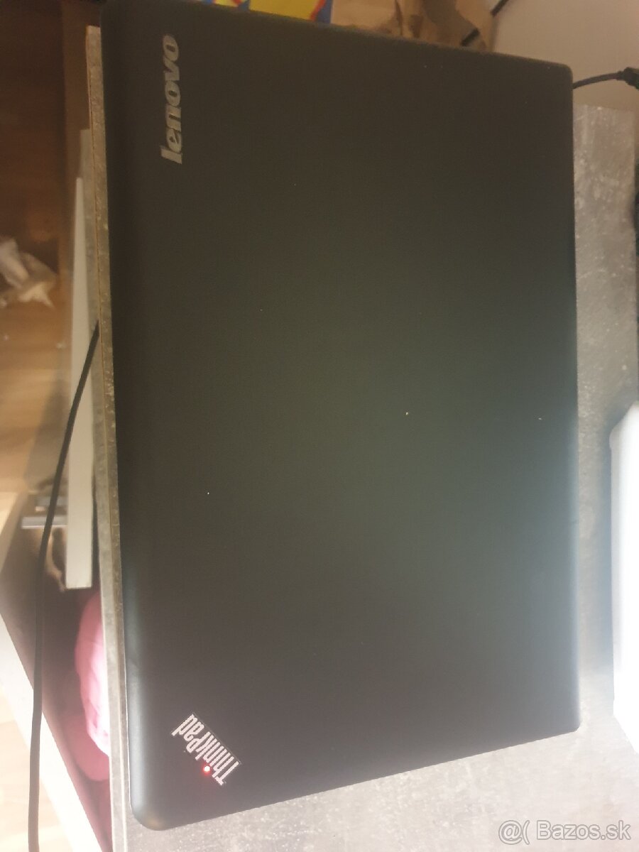Lenovo Thinkpad edge e540 - 5