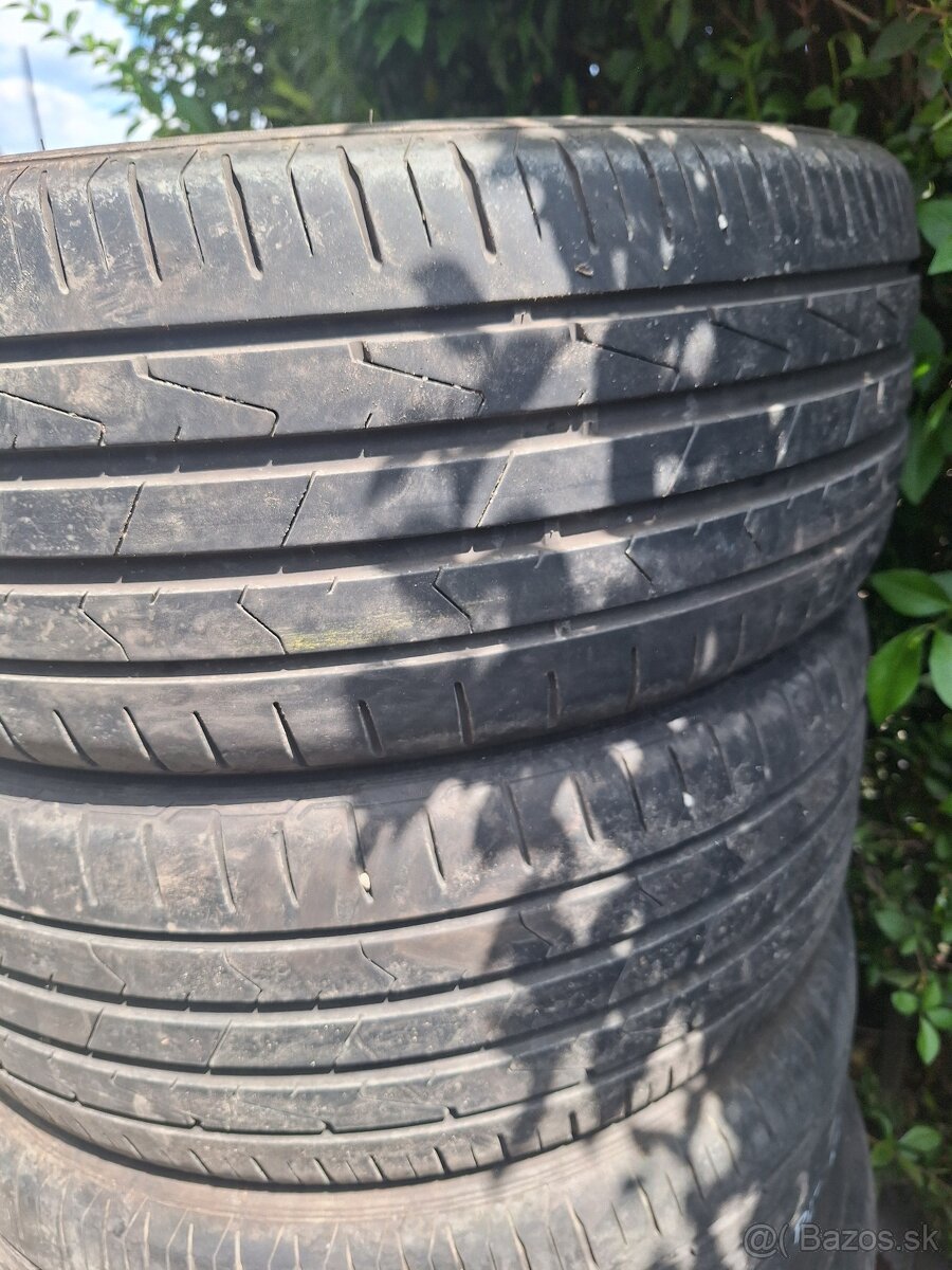215/45 r18 hankook - 5