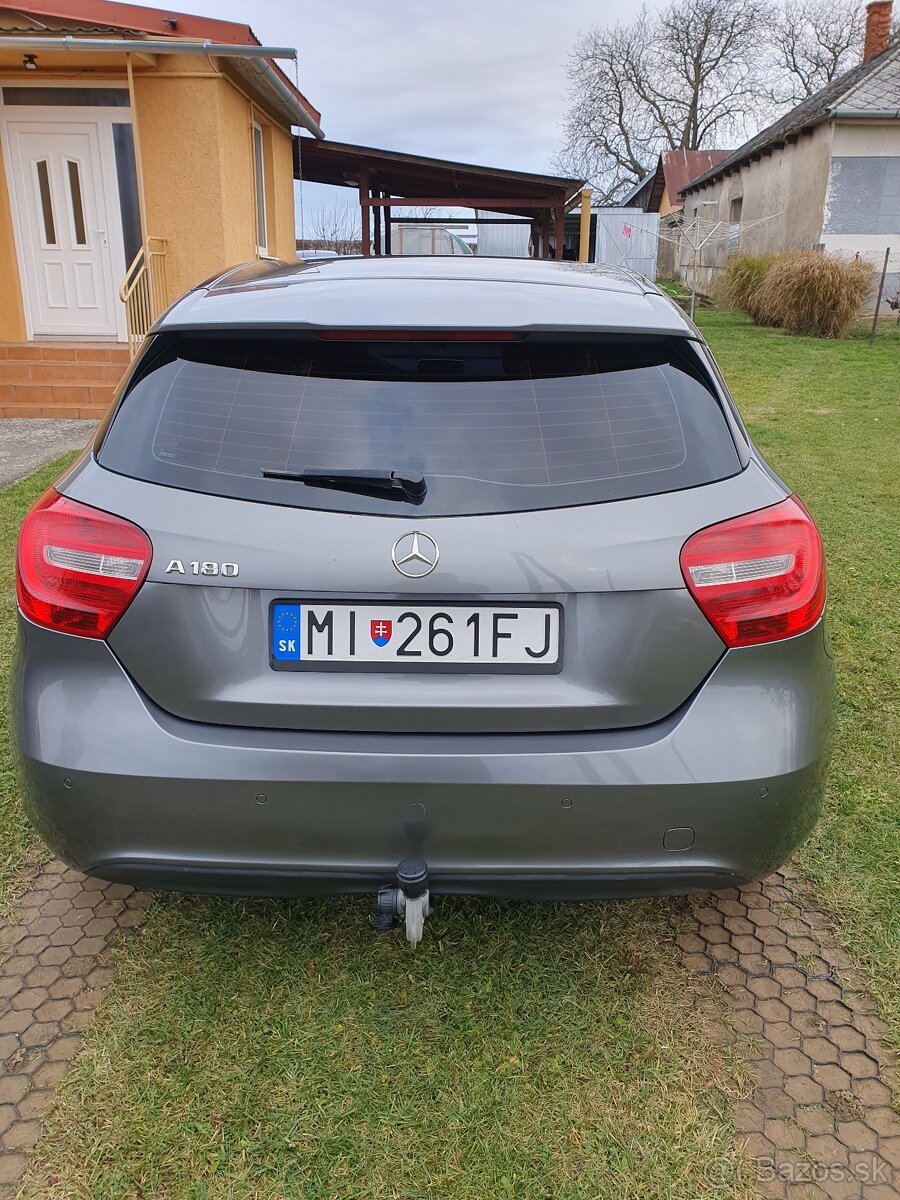 Mercedes-Benz A180 - 5
