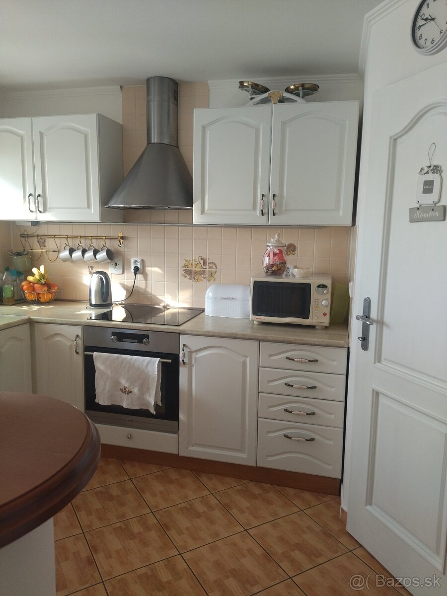 Predám kuchynskú linku - 5