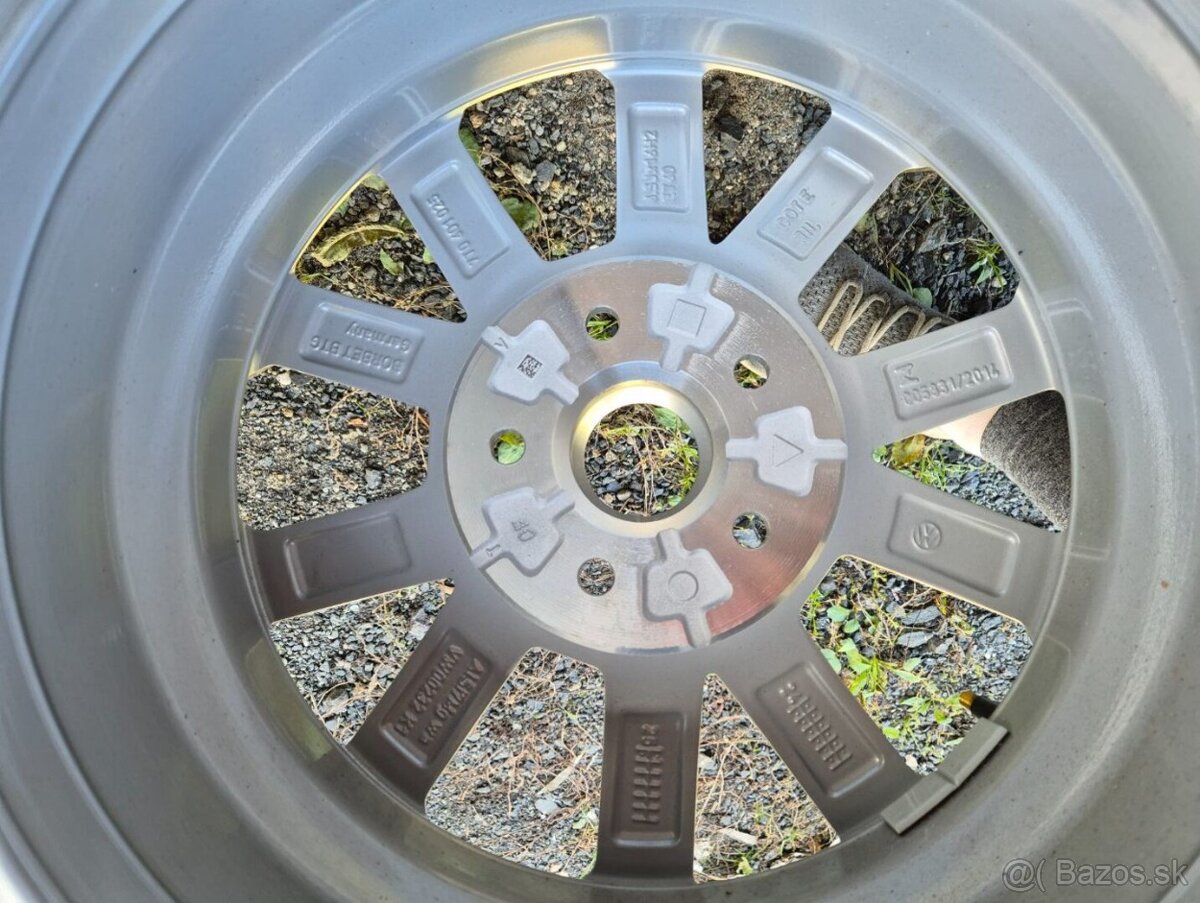Alu disky Volkswagen T7 Syrakus R16 - 5