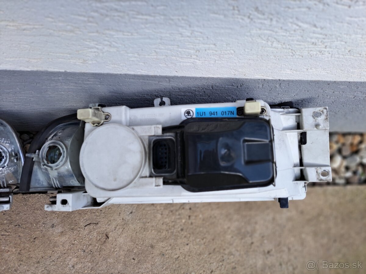 Svetla Škoda Octavia 1 - 5