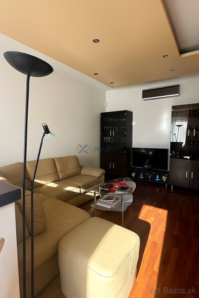 Na predaj poschodový rodinný dom s krásnou záhradkou - 5